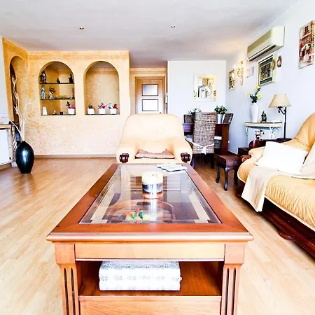 Rubens Planet Apartment